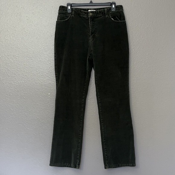 St. John's Bay Straight Leg Stretch Women's Olive Green Corduroy Pants Size 10 - Picture 1 of 16